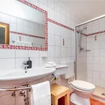 Haus Deutinger 3* فلاخاو