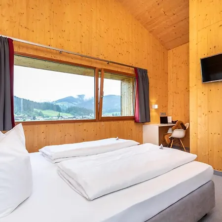 Haus Deutinger 3* فلاخاو