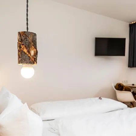 Haus Deutinger Bed & Breakfast 2*