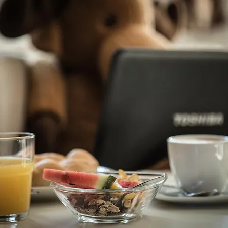 לינה וארוחת בוקר Haus Deutinger