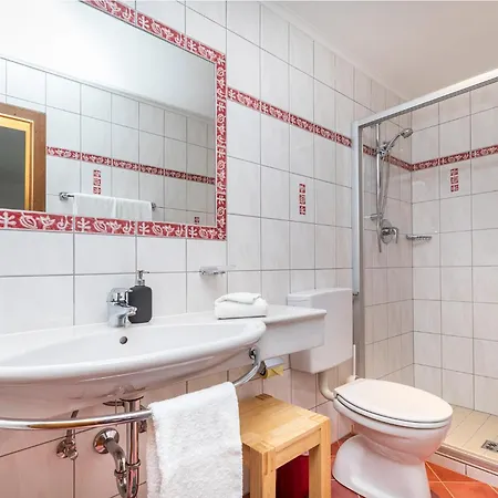 Haus Deutinger 3* Flachau