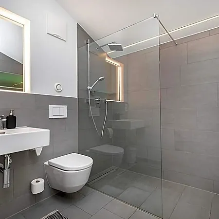 Haus Deutinger فندق مبيت وإفطار فلاخاو