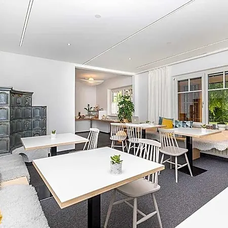 Haus Deutinger فندق مبيت وإفطار