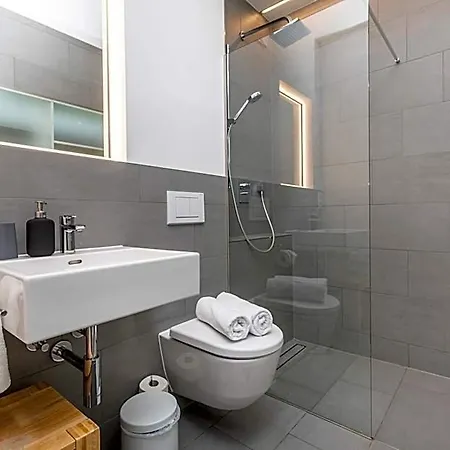 فندق مبيت وإفطار Haus Deutinger فلاخاو
