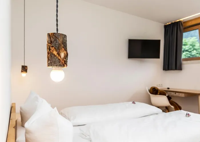 Haus Deutinger Bed & Breakfast 3*