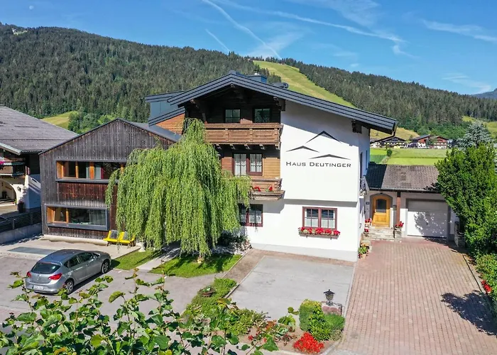 Haus Deutinger Bed & Breakfast Flachau