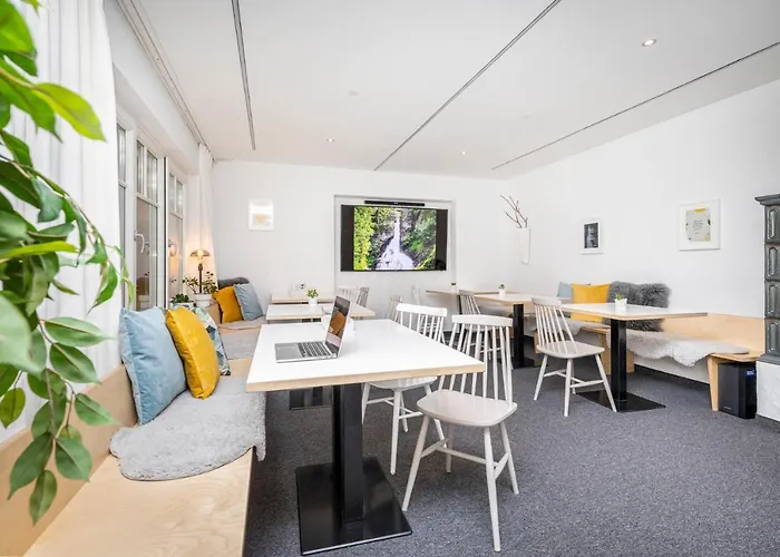 Bed & Breakfast Haus Deutinger 3*