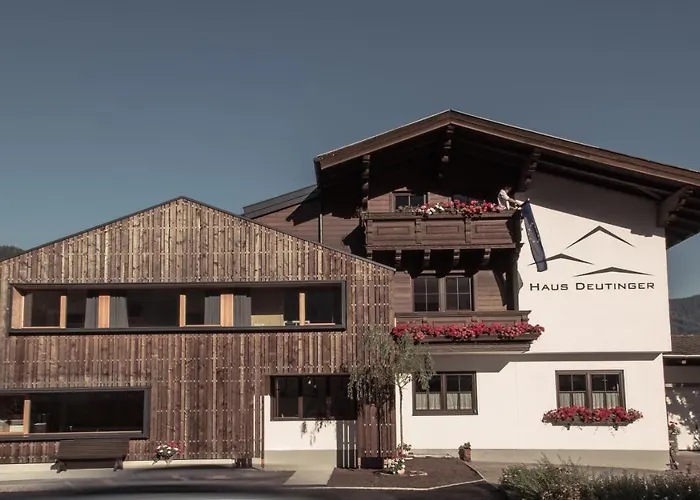 Haus Deutinger Bed & Breakfast Flachau